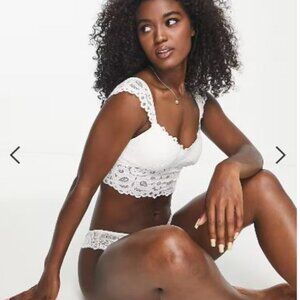 All-Over Lace Bralette - White (S) - Gilly Hicks